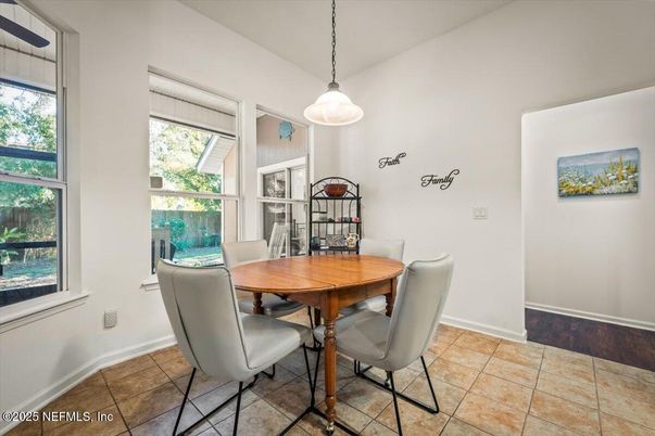 Dining room, Interior, Pendant Lights