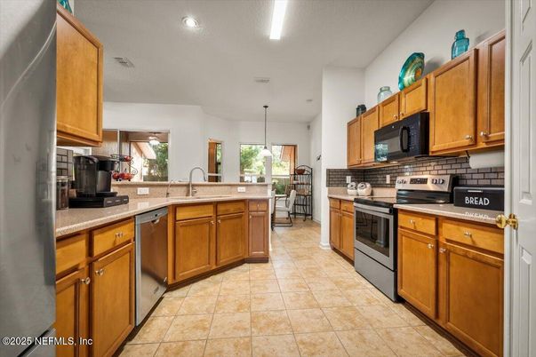 Interior, Kitchen, Pendant Lights, Recessed Lighting, Stainless Steel Appliances