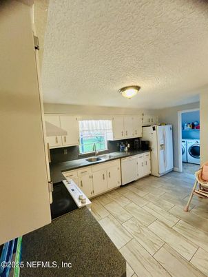 Interior, Kitchen, Washer, Wood Texture Flooring