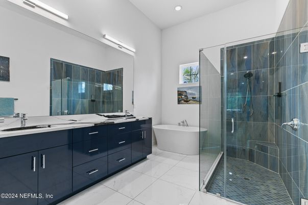 Bathroom, Dual Sink Vanities, Free Standing Baths, Glass Shower, Interior, Marble, Recessed Lighting