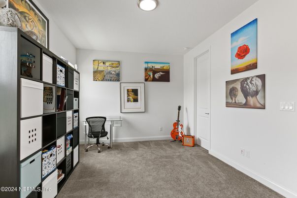 Home Office, Interior