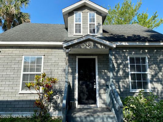Exterior, Facade, Cape Cod