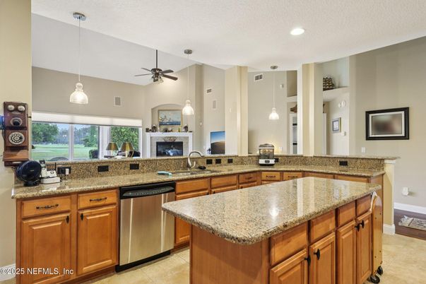 Fireplace, Interior, Kitchen, Pendant Lights, Recessed Lighting