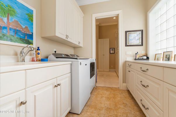Interior, Kitchen, Recessed Lighting, Washer