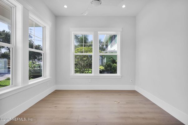 Empty room, Interior, Recessed Lighting, Wood Texture Flooring