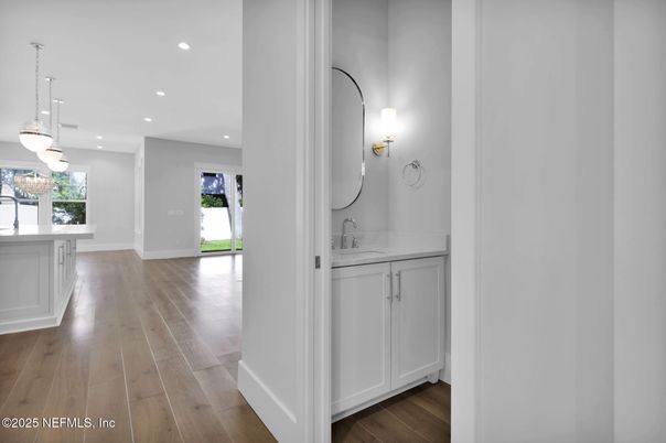 Interior, Pendant Lights, Recessed Lighting, Wood Texture Flooring