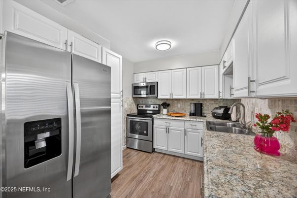 Interior, Kitchen, Stainless Steel Appliances, Wood Texture Flooring