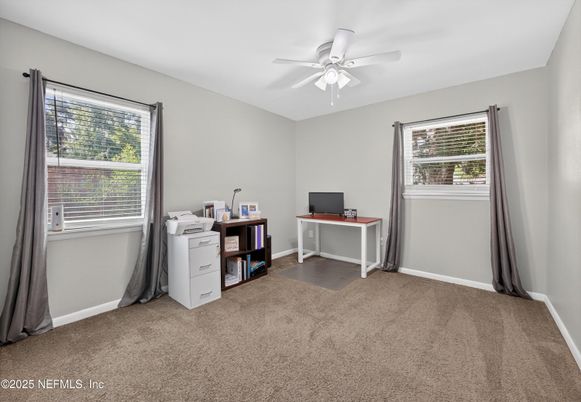 Home Office, Interior