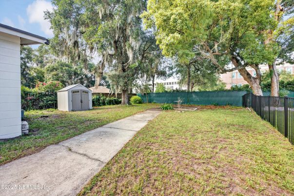 Backyard, Exterior