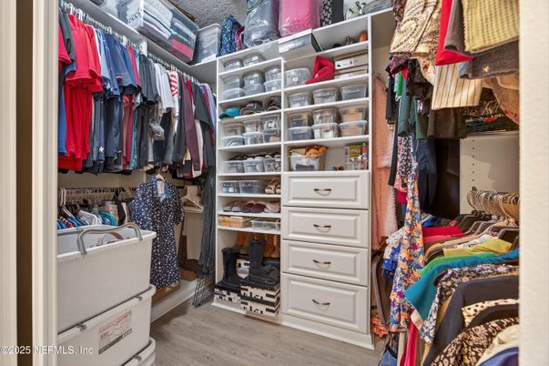 Interior, Walk-in Closets, Wood Texture Flooring