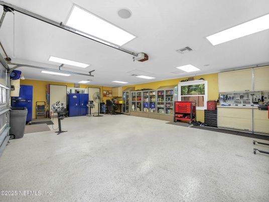 Fitness Equipment, Interior, Recessed Lighting