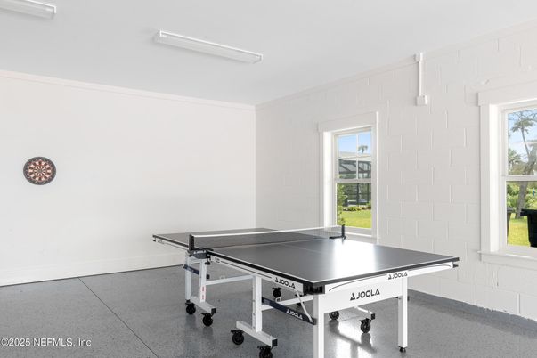 Game Room, Interior