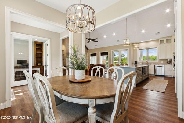 Chandelier, Dining room, Interior, Kitchen, Pendant Lights, Recessed Lighting, Wood Texture Flooring
