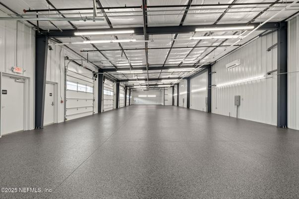 Garage, Interior
