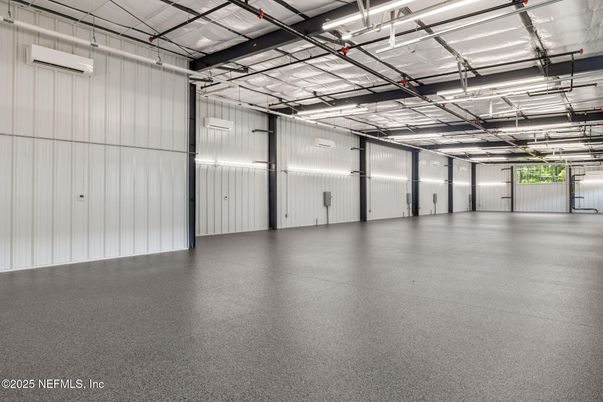 Garage, Interior