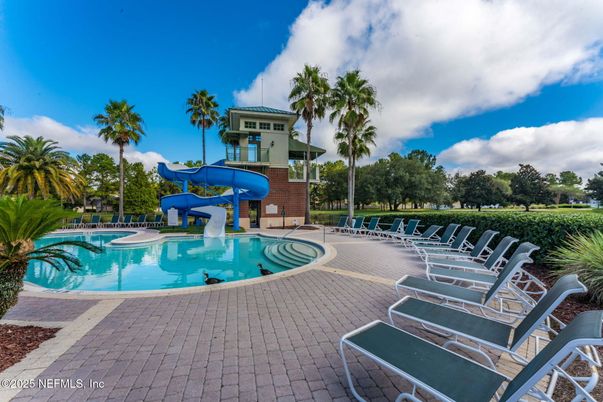 Exterior, Playground, Pool