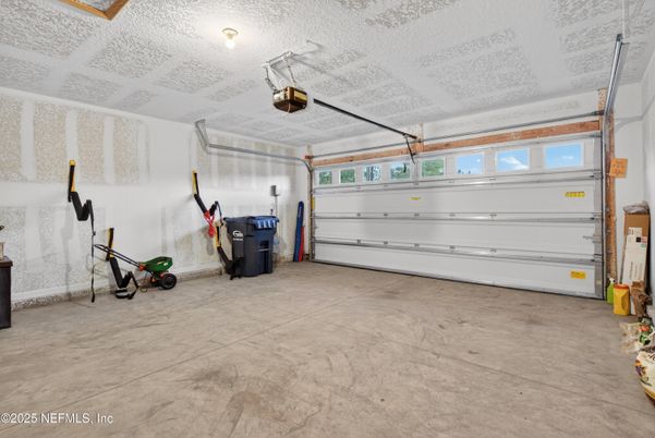 Garage, Interior