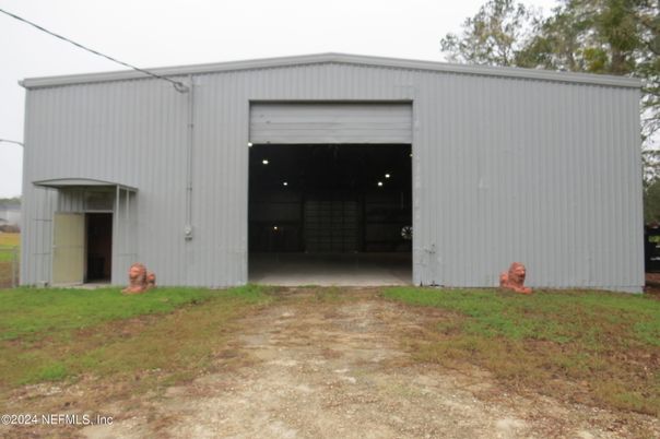 Detached Garage, Exterior