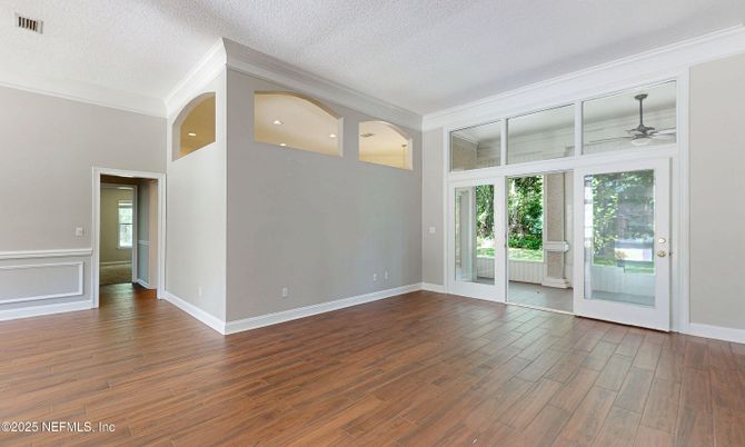 Empty room, Interior, Recessed Lighting, Wood Texture Flooring