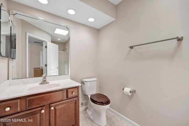 Bathroom, Interior, Recessed Lighting
