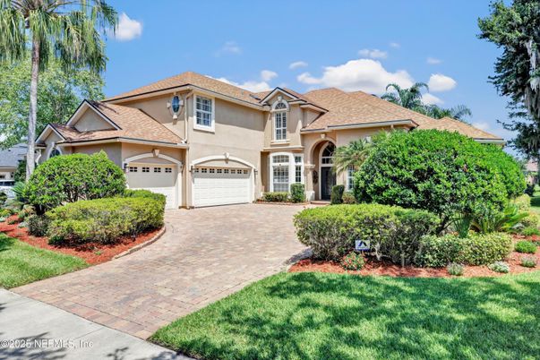 Attached, Exterior, Facade, Mediterranean