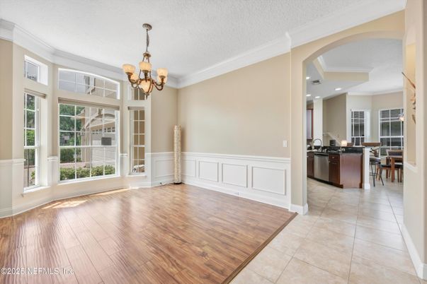 Chandelier, Dining room, Interior, Recessed Lighting, Wood Texture Flooring