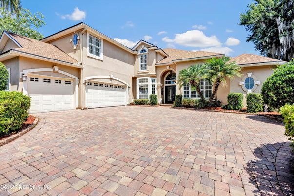 Attached, Exterior, Facade, Mediterranean
