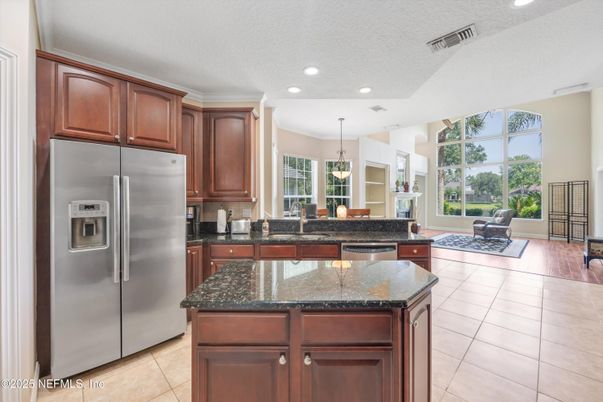 Chandelier, Interior, Kitchen, Living room, Recessed Lighting, Stainless Steel Appliances