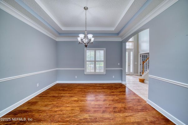 Chandelier, Empty room, Interior, Wood Texture Flooring