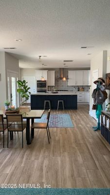 Dining room, Interior, Kitchen, Pendant Lights, Wood Texture Flooring