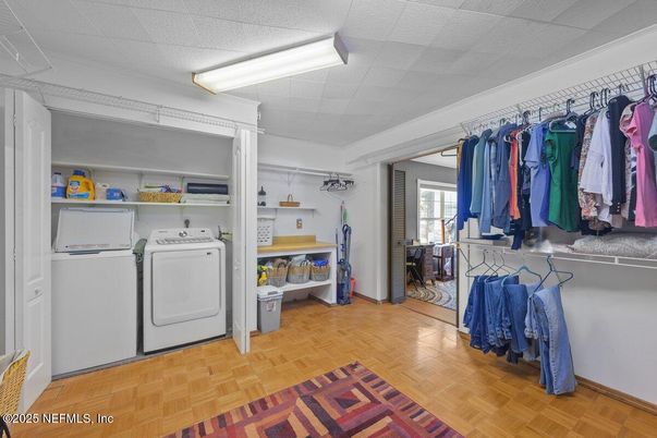 Interior, Utility Closets, Washer, Wood Texture Flooring