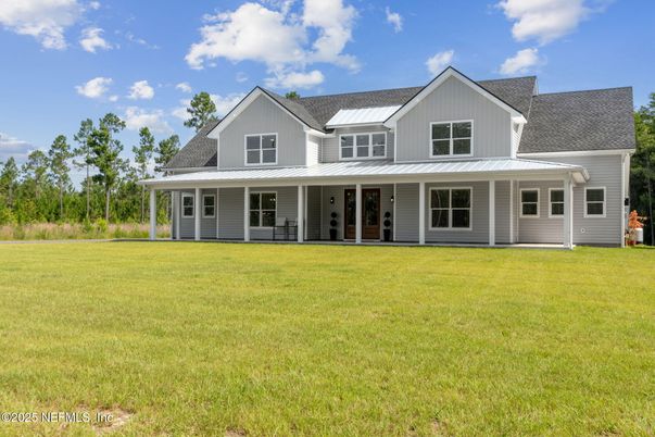 Backyard, Exterior, Facade, Farmhouse