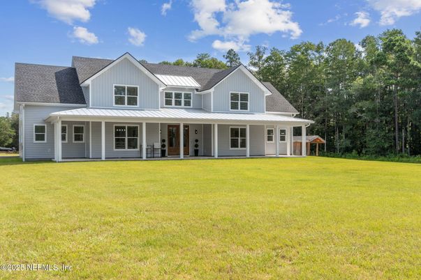 Backyard, Exterior, Facade, Farmhouse