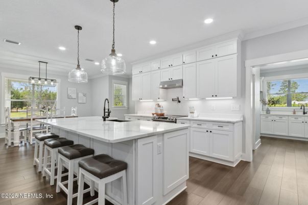 Interior, Kitchen, Pendant Lights, Recessed Lighting, Wood Texture Flooring