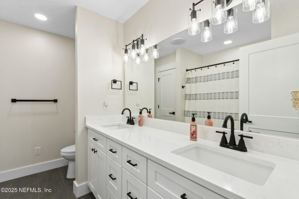 Bathroom, Dual Sink Vanities, Interior, Recessed Lighting