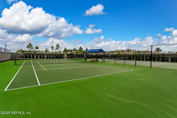 Exterior, Tennis Courts