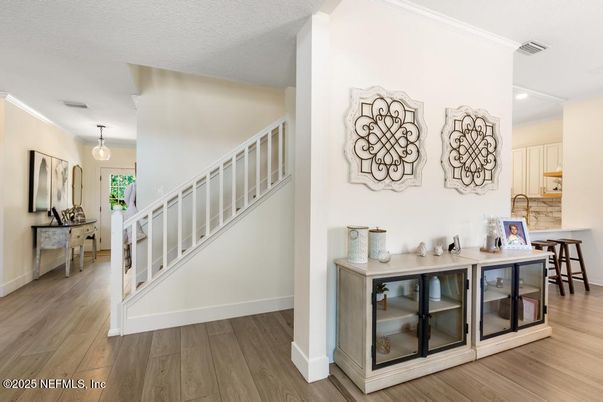 Interior, Pendant Lights, Recessed Lighting, Wood Texture Flooring