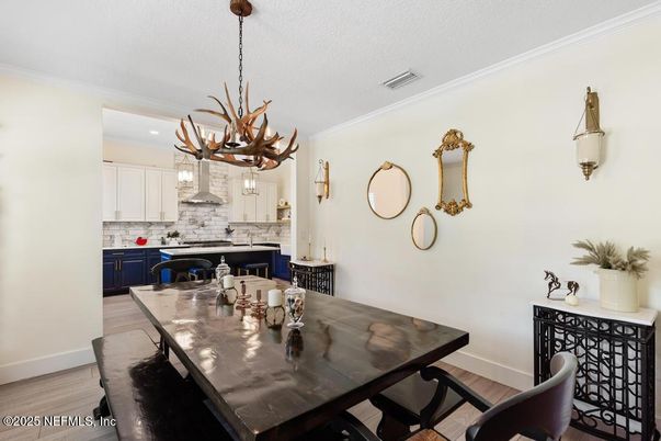 Chandelier, Dining room, Interior, Kitchen, Recessed Lighting, Wood Texture Flooring
