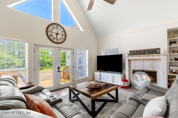 Fireplace, Interior, Living room