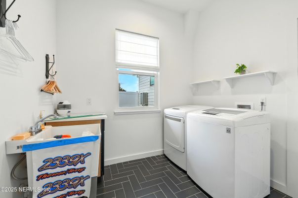Interior, Washer