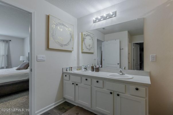 Bathroom, Bedroom, Dual Sink Vanities, Interior