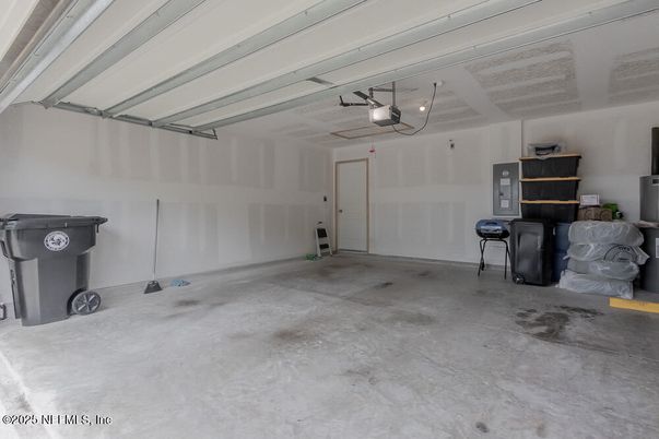 Garage, Interior