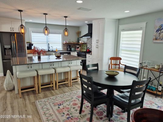 Dining room, Interior, Kitchen, Pendant Lights, Recessed Lighting, Wood Texture Flooring