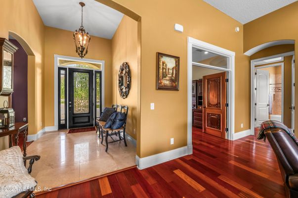 Interior, Pendant Lights, Wood Texture Flooring