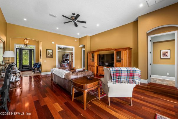 Interior, Living room, Recessed Lighting, Wood Texture Flooring