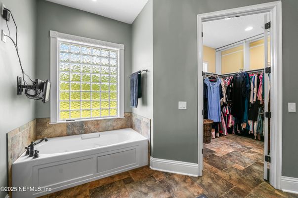 Bathroom, Interior, Recessed Lighting, Walk-in Closets