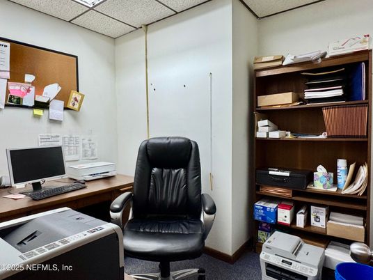 Home Office, Interior