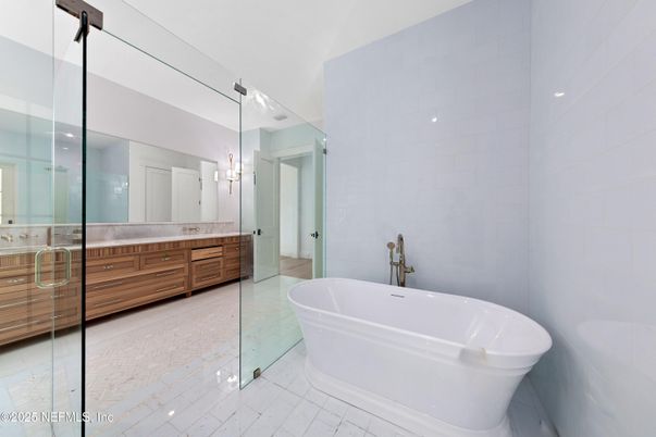 Bathroom, Dual Sink Vanities, Free Standing Baths, Glass Shower, Interior, Recessed Lighting