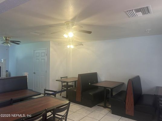Dining room, Interior