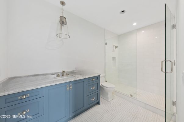 Bathroom, Glass Shower, Interior, Pendant Lights, Recessed Lighting